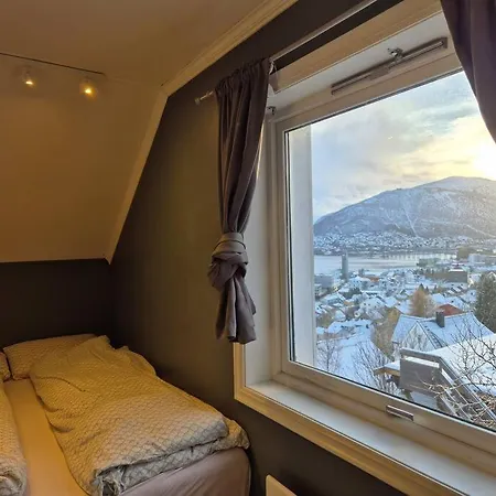 Stor Naert Sentrum Med Nydelig Utsikt! Apartamento Tromsø