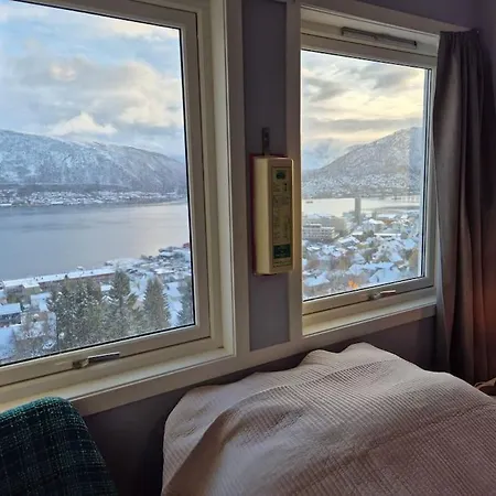 Stor Naert Sentrum Med Nydelig Utsikt! Appartement *